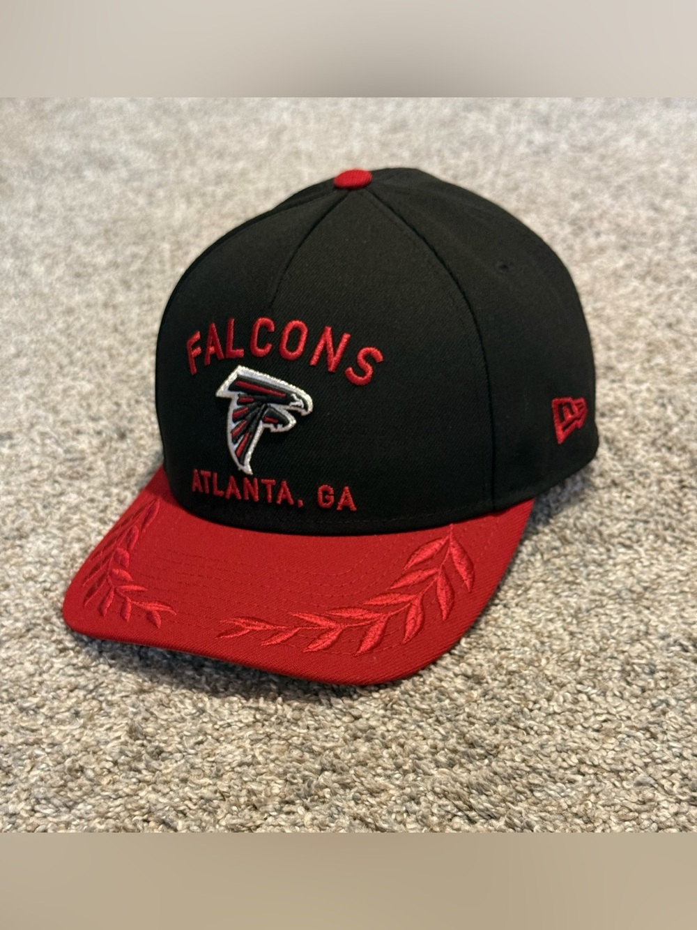 New Era Adults' Atlanta Falcons Draft 9Forty adjustable Cap